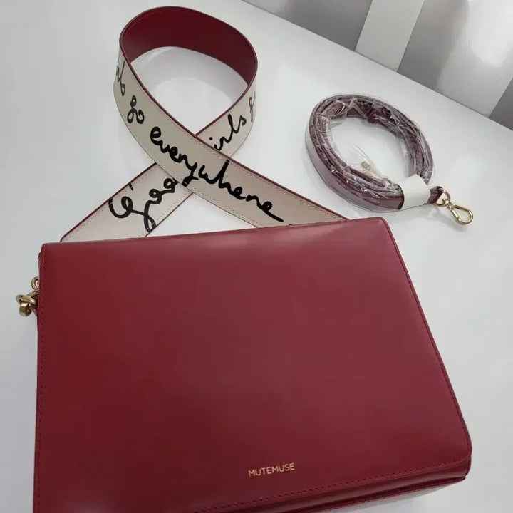 [BUNJANG] Mute Muse Amuse Bag Red / 뮤트뮤즈 아뮤즈백 레드