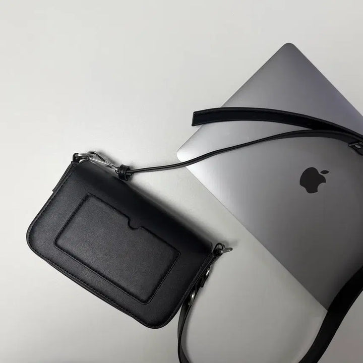 [BUNJANG] ZARA Basic Crossbody Bag Black / 자라 베이식 크로스백 가방 블랙 새상품 품절 선착순 세일(가격내림)