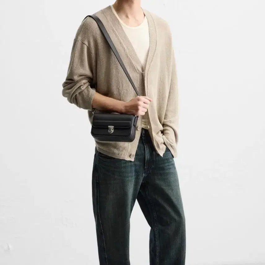 [BUNJANG] ZARA Basic Crossbody Bag Black / 자라 베이식 크로스백 가방 블랙 새상품 품절 선착순 세일(가격내림)