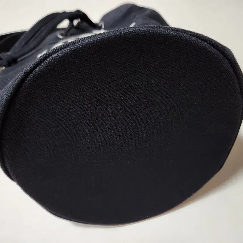 [BUNJANG] Kangol Black Bucket Bag / 캉골 블랙 버킷백