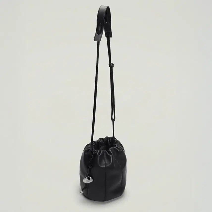 [BUNJANG] ZOEET Muguet Crossbody Bag (Midnight Black) / ZOEET 조에뜨 뮤게 크로스백 미드나잇 (블랙) / muguet