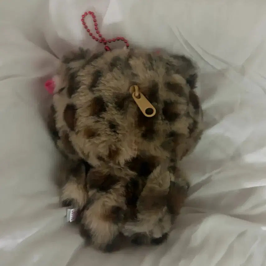 [BUNJANG] Don Quixote Leopard Print Kitty Doll / 돈키호테 호피갸루 키티인형