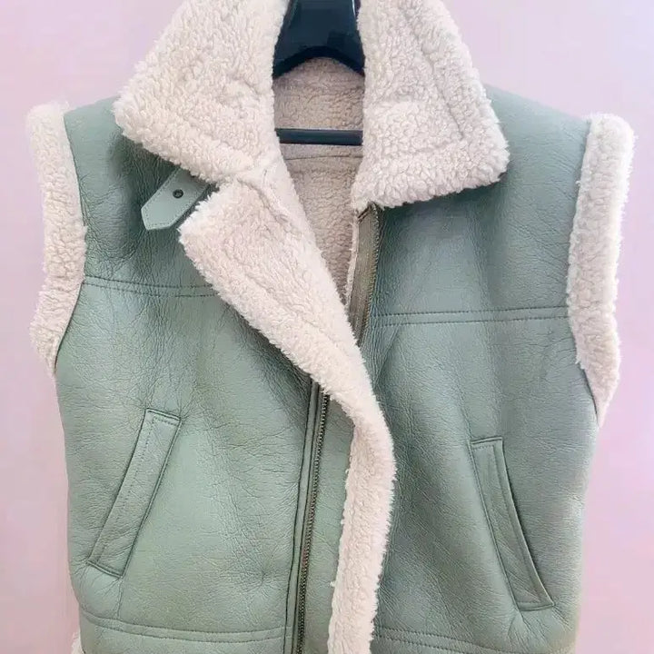 [BUNJANG] Mint Oversized Faux Shearling Vest / 민트 무스탕 베스트