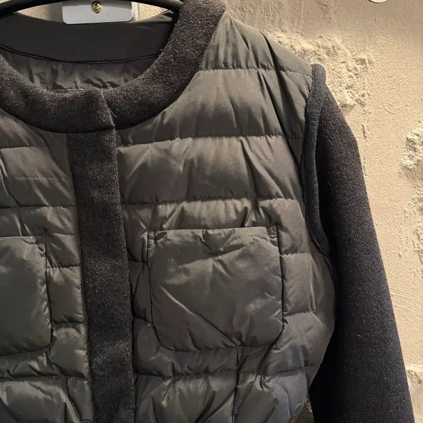 [SOLD OUT] 42 시슬리 SISLEY 퀼팅 덕다운 배색 패딩 자켓 블랙