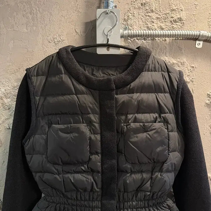 [SOLD OUT] 42 시슬리 SISLEY 퀼팅 덕다운 배색 패딩 자켓 블랙