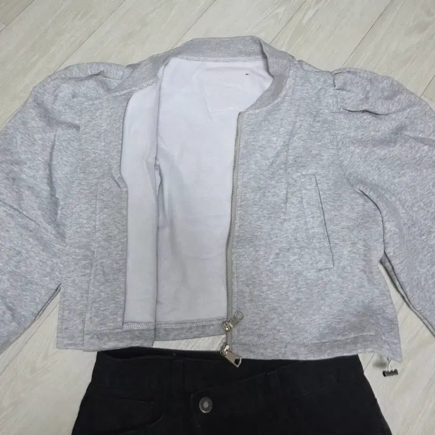 [BUNJANG] Puff Sleeve Fleece Jumper + Black Denim Button Skirt / 퍼프소매 기모점퍼 + 흑청버튼스커트