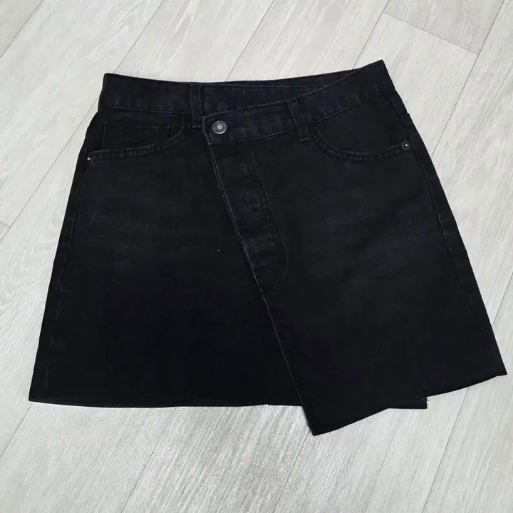 [BUNJANG] Puff Sleeve Fleece Jumper + Black Denim Button Skirt / 퍼프소매 기모점퍼 + 흑청버튼스커트
