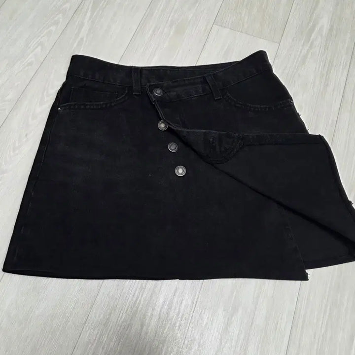 [BUNJANG] Puff Sleeve Fleece Jumper + Black Denim Button Skirt / 퍼프소매 기모점퍼 + 흑청버튼스커트