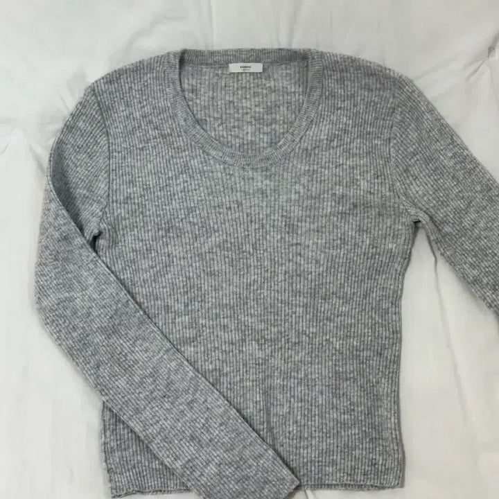 [BUNJANG] Unneck Long-Sleeve Knit Top / 유넥 골지 긴팔 니트 연그레이