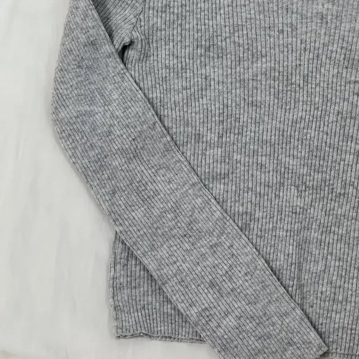 [BUNJANG] Unneck Long-Sleeve Knit Top / 유넥 골지 긴팔 니트 연그레이