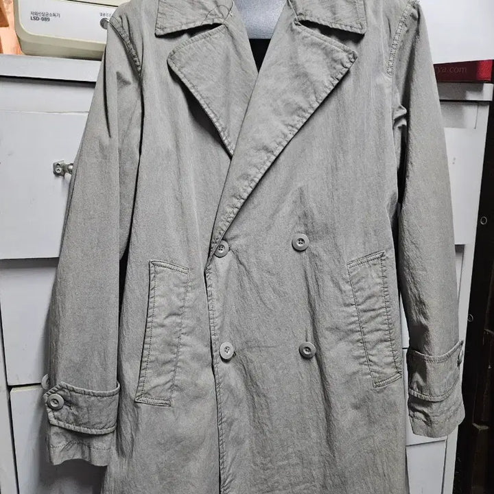 [BUNJANG] Series Garment-Dyed Oversized Trench Coat / 시리즈 가먼트다잉 오버핏 트렌치코트 105사이즈 팔아요