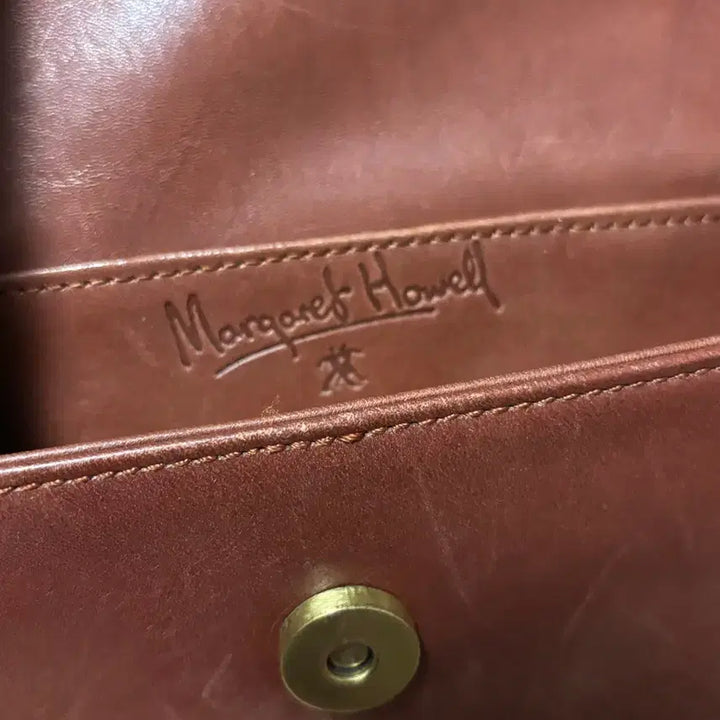[BUNJANG] Margaret Howell Vintage Brown Leather Mini Crossbody Bag / Margaret Howell 마가렛호웰 빈티지 브라운 레더 미니 크로스백