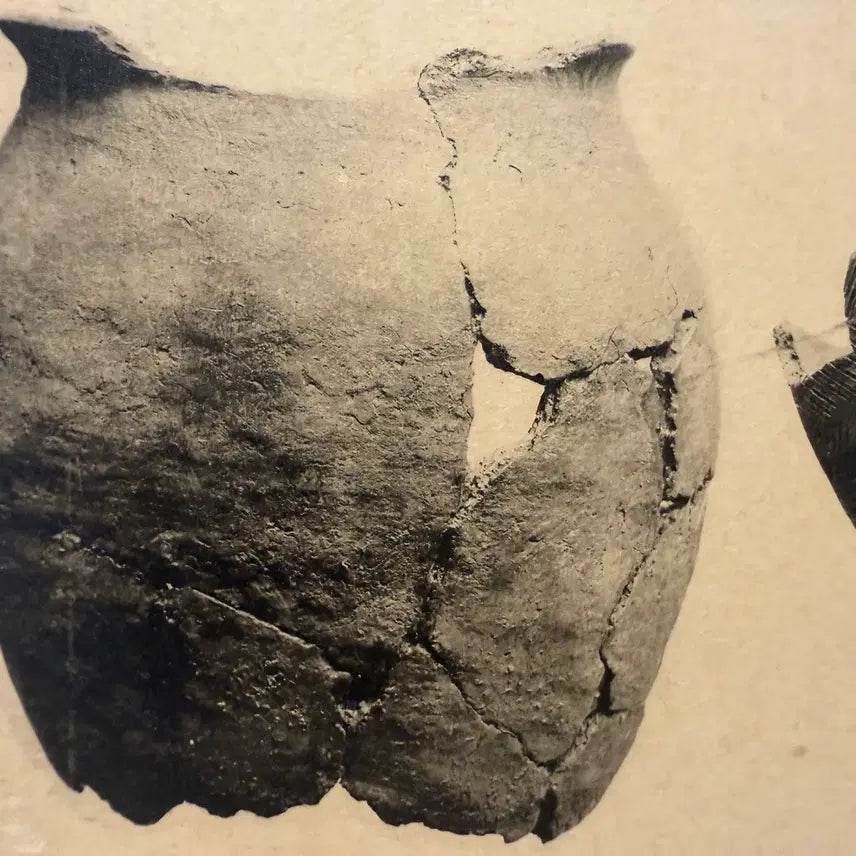 [BUNJANG] Joseon Dynasty Museum Seoul Am-sa-dong 'Comb-pattern Pottery' Postcard / 1930년 -조선총독부 박물관 발행 - 서울 암사동 '빗살무늬토기' 엽서