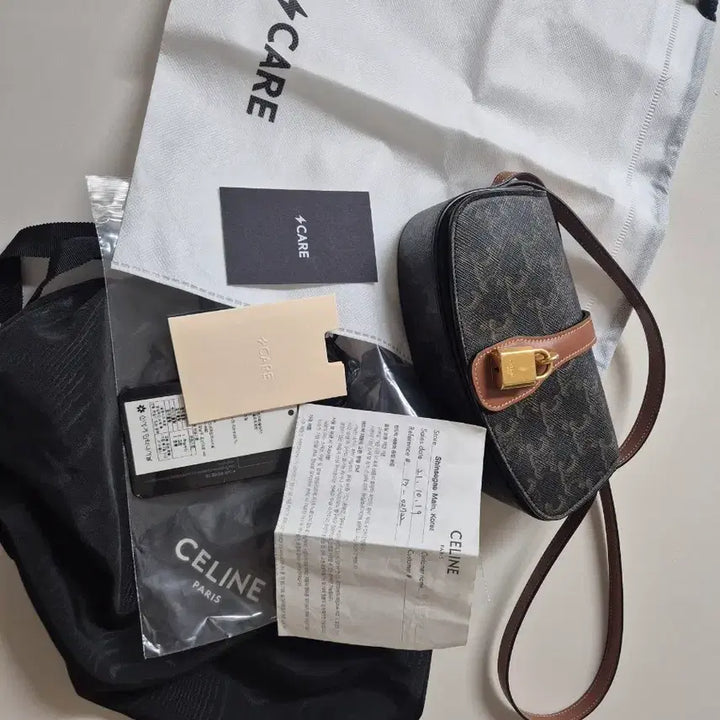 [BUNJANG] Celine Triomphe Mini Shoulder Bag / 셀린느 트리옹페 숄더백 미니
