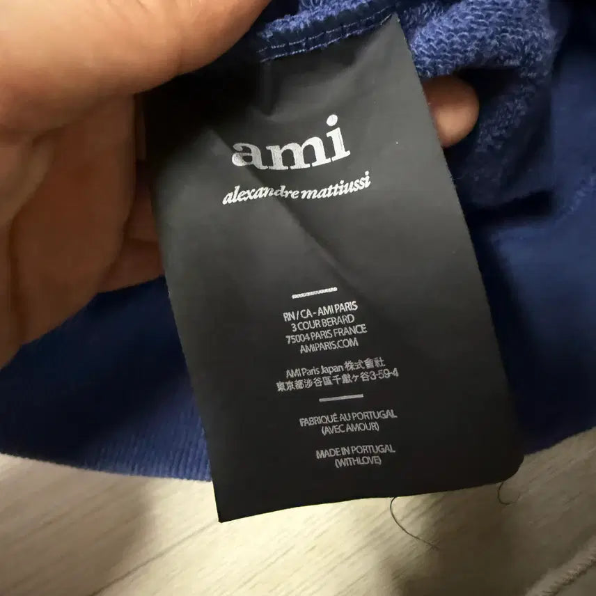 [BUNJANG] AMI De Coeur Big Heart Sweatshirt Navy / [AMI] 아미 드 쾨르 빅하트 맨투맨 네이비 (사이즈 / 상태 B급)