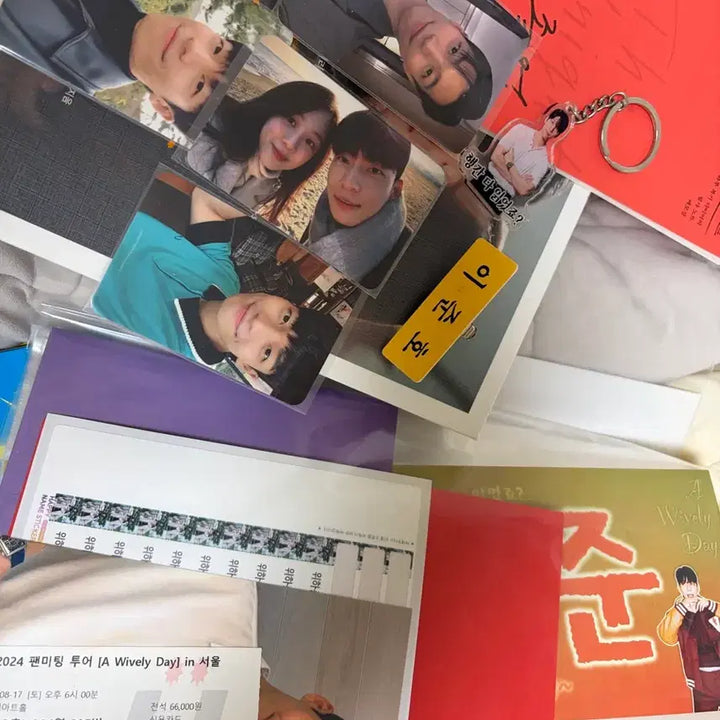 [BUNJANG] Wi Ha Joon Merchandise Bundle / 위하준배우굿즈 일괄판매