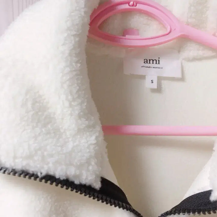 [BUNJANG] Unidentified Army Ivory Fleece Jacket / 아미 뽀글이