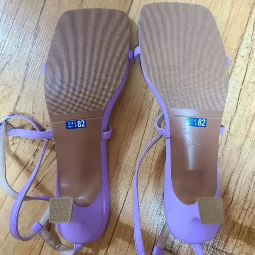 [BUNJANG] Purple Sandals (245) / 연보라 샌들 245^^ 새상품