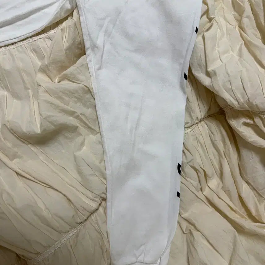 [BUNJANG] BAPE Long Sleeve T-Shirt White / 마지막가격,,)여성L 베이프 에이프 롱슬리브 화이트
