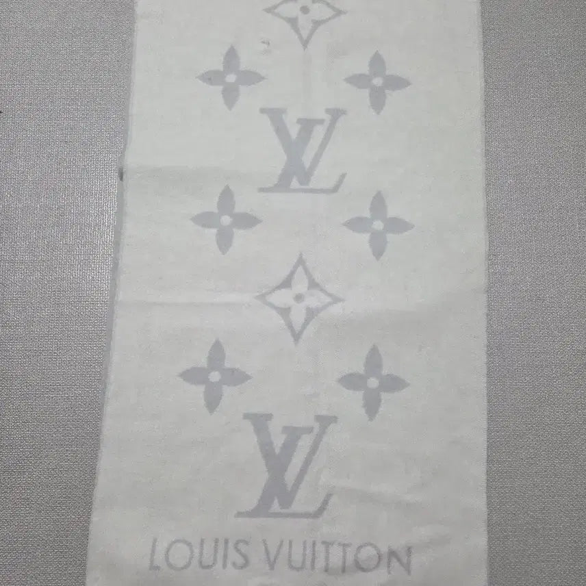 [BUNJANG] Louis Vuitton Reykjavik Scarf / (정품)루이비통 레이캬비크 목도리 머플러 팝니다