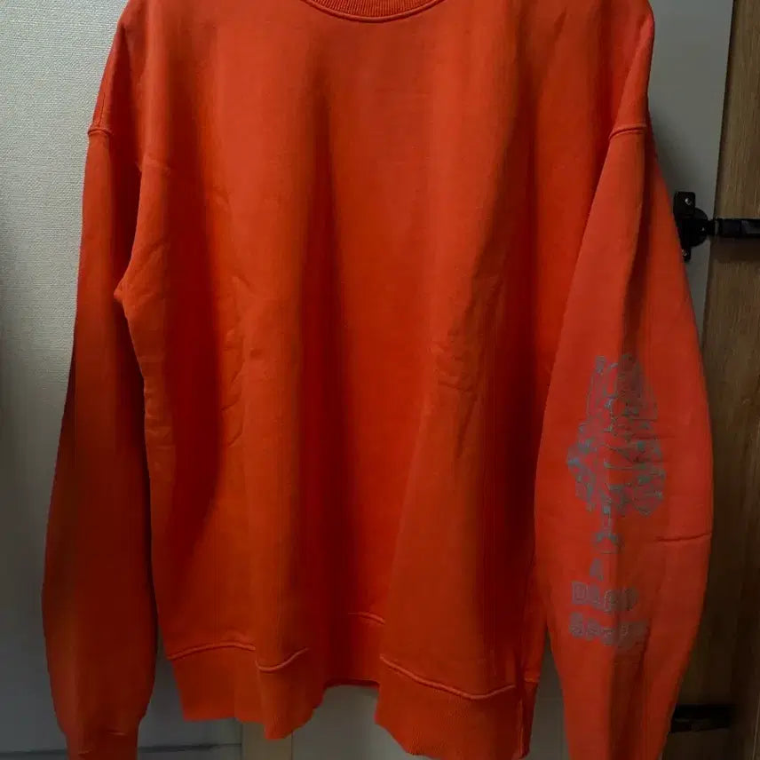 [BUNJANG] Blind Files x Oldtown Sweatshirt Size 0 / 블라인드파일즈 x 올드타운 스웻 0사이즈