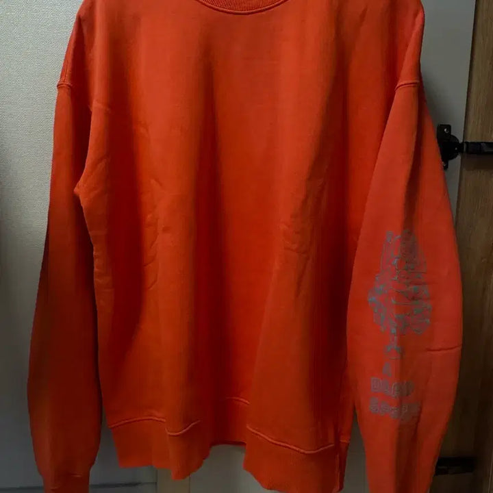 [BUNJANG] Blind Files x Oldtown Sweatshirt Size 0 / 블라인드파일즈 x 올드타운 스웻 0사이즈