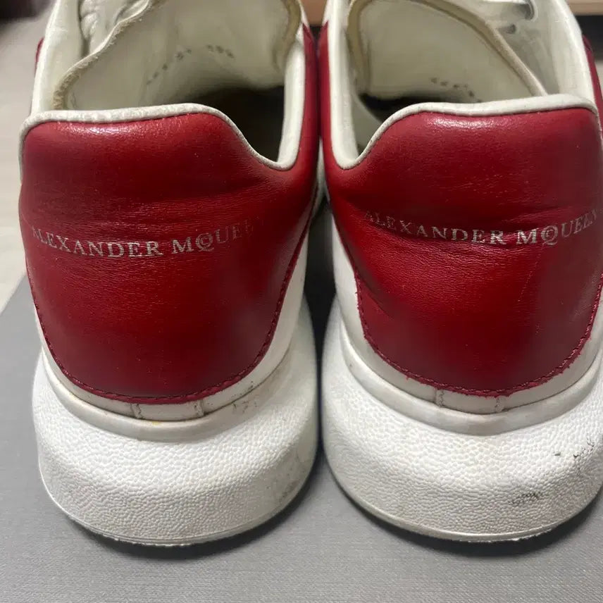 [BUNJANG] Alexander McQueen Oversized Sneakers White/Red (Size 40.5) / 알렉산더 맥퀸 오버솔 스니커즈 화이트/레드 40.5