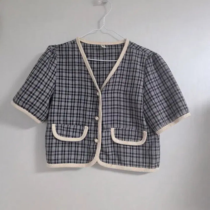 [BUNJANG] Checkered Short-Sleeve Cardigan Jacket / 체크 반팔 가디건 자켓 스타일