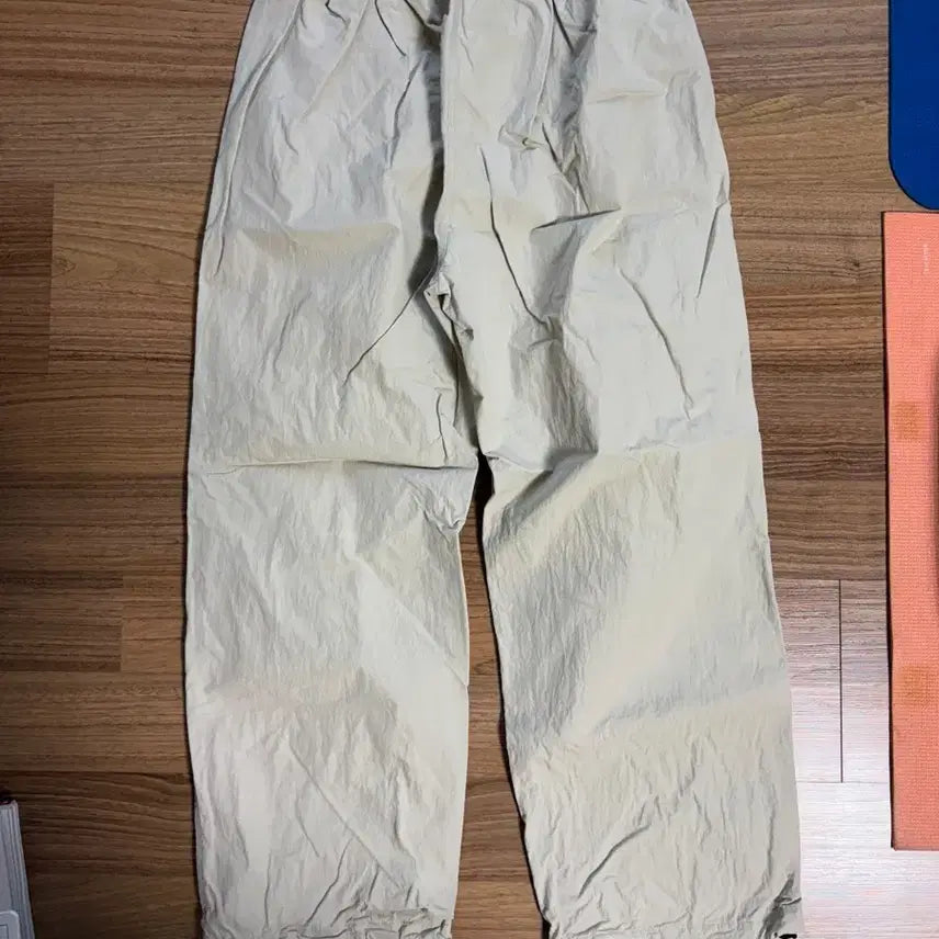 [SOLD OUT] 슬릭앤이지 로키팬츠 2사이즈