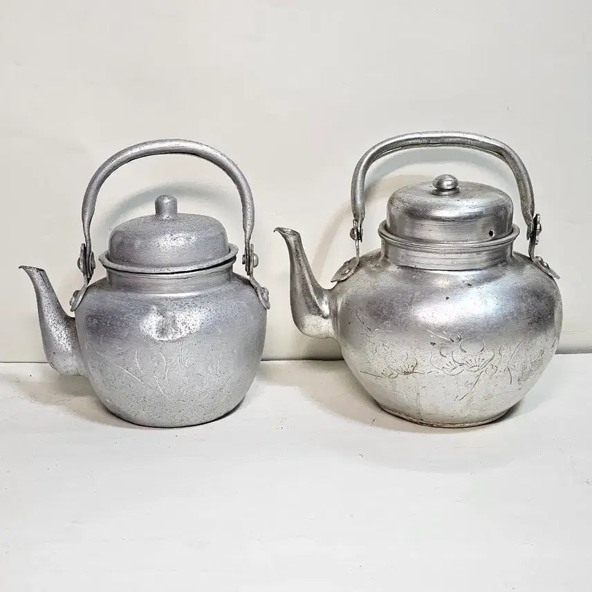 [BUNJANG] Vintage Silver Teapots (Bundle Set) / 옛날양은주전자 2개 일괄