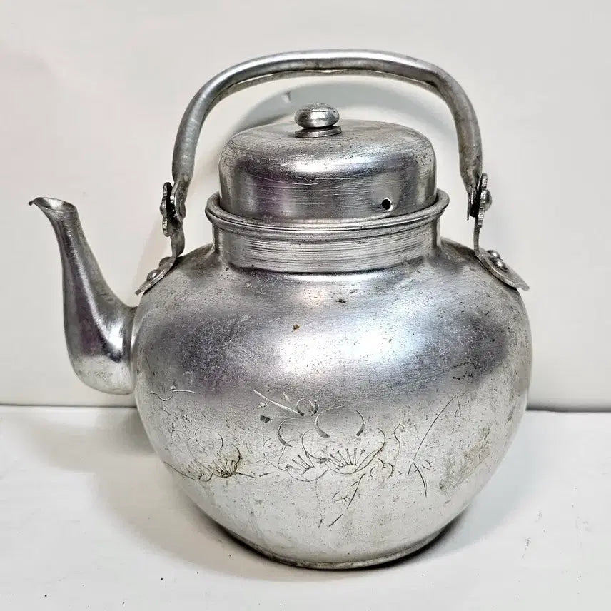 [BUNJANG] Vintage Silver Teapots (Bundle Set) / 옛날양은주전자 2개 일괄