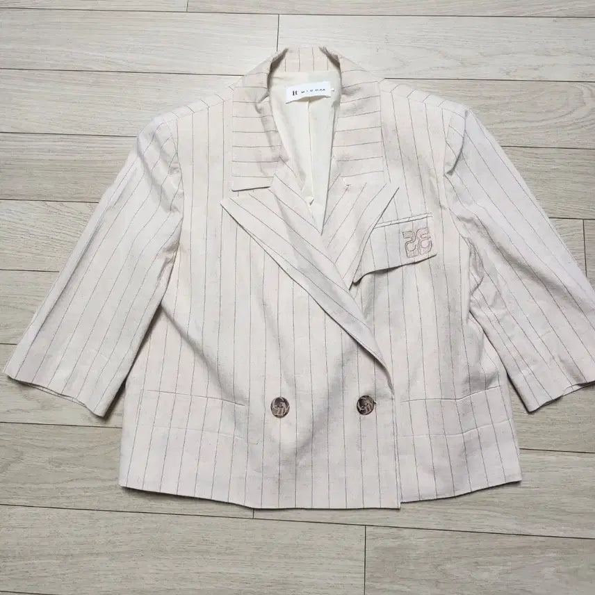 [BUNJANG] It Michaa Striped Linen Short-Sleeve Jacket / 잇미샤 스트라이프 린넨 반팔 자켓 55