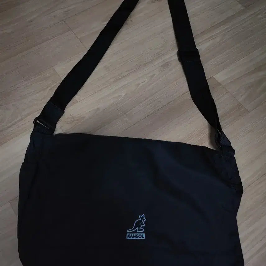 [SOLD OUT] 택포)캉골/ 블랙 메신저백 크로스백 가방