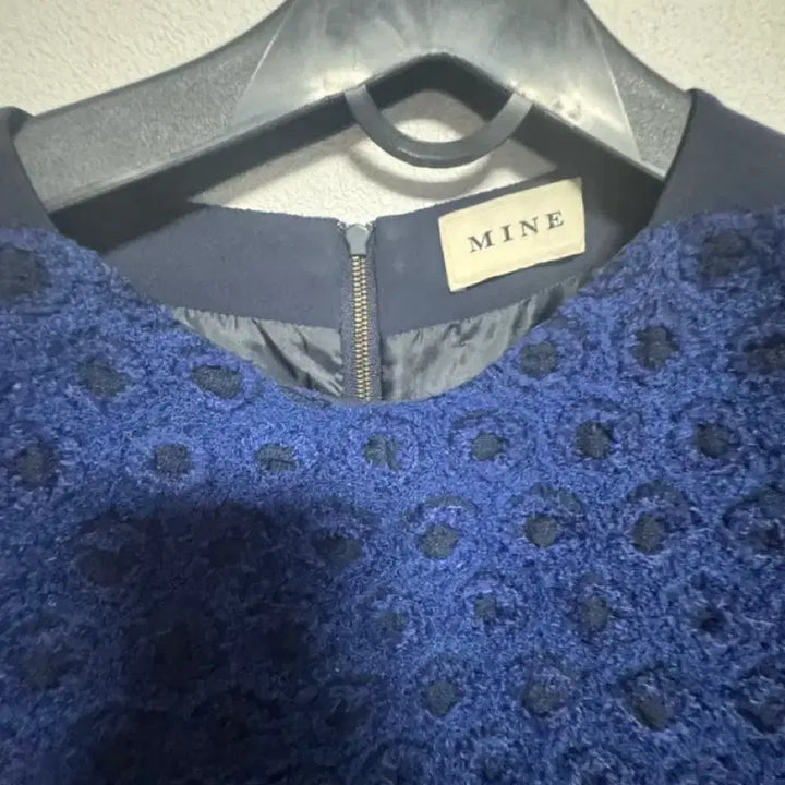 [BUNJANG] MINE Navy Lace-Trimmed Dress / MINE 네이비 레이스 배색 원피스