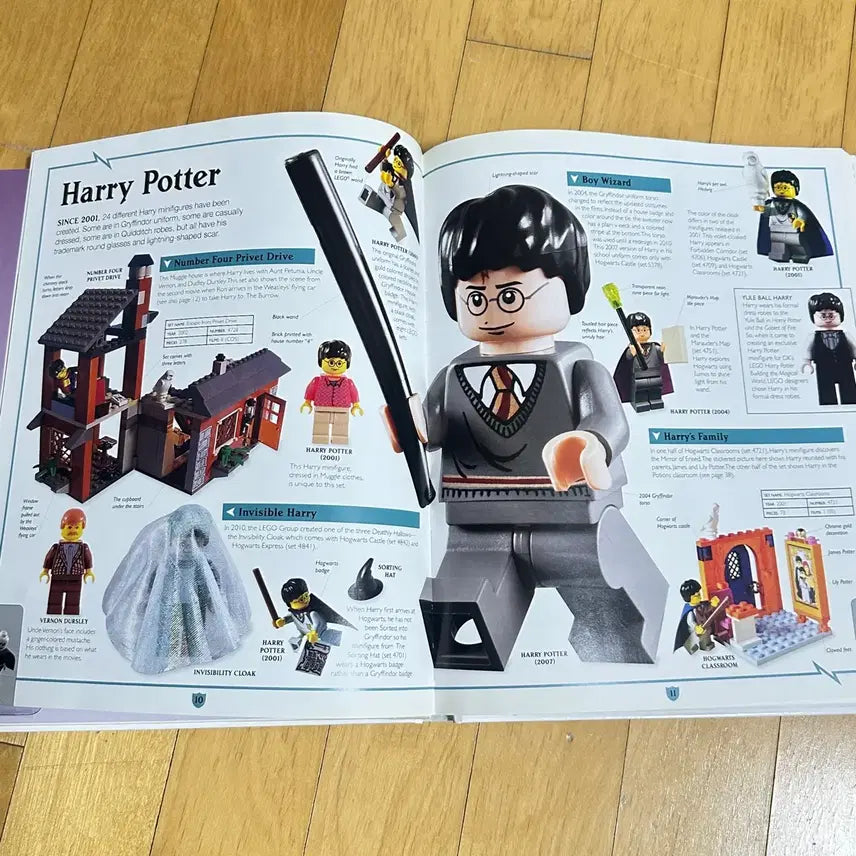 [BUNJANG] DK LEGO Harry Potter Building The Magical World Book / DK 레고 해리포터 북 Building The Magical World