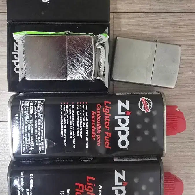 [BUNJANG] Zippo USA Lighter Bundle Set / 지포 라이터 새상품+기본지포라이터 2개+반정도남은기름 2통 +심지