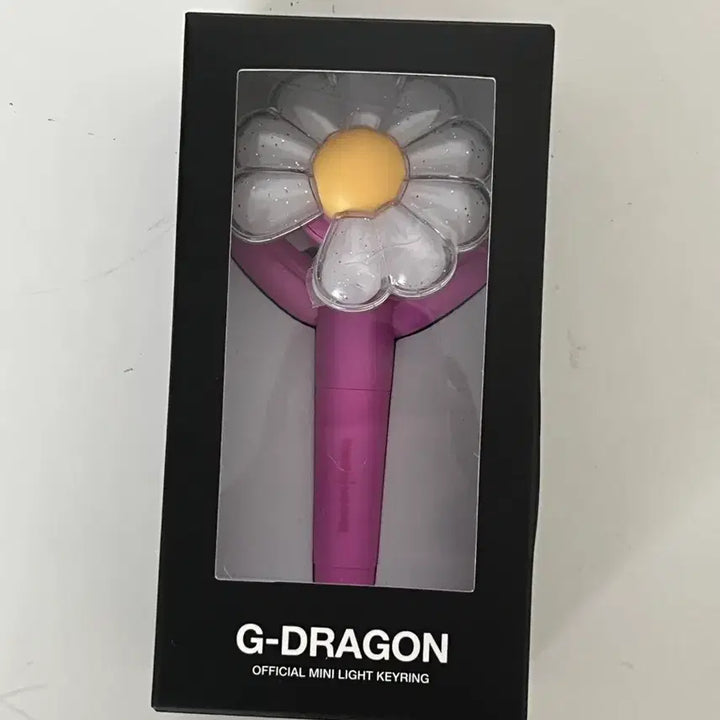 [BUNJANG] G-Dragon Pink Mini Light Keyring / 급처)지디 지드래곤 미니 라이트 핑크 키링
