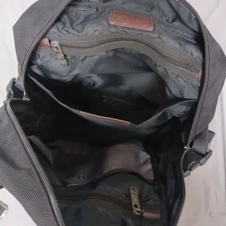 [BUNJANG] TUMI Alpha Bravo Lejeune Backpack / 브랜드 가치와 실용성이 있는 투미 알파 브라보 르준 백팩