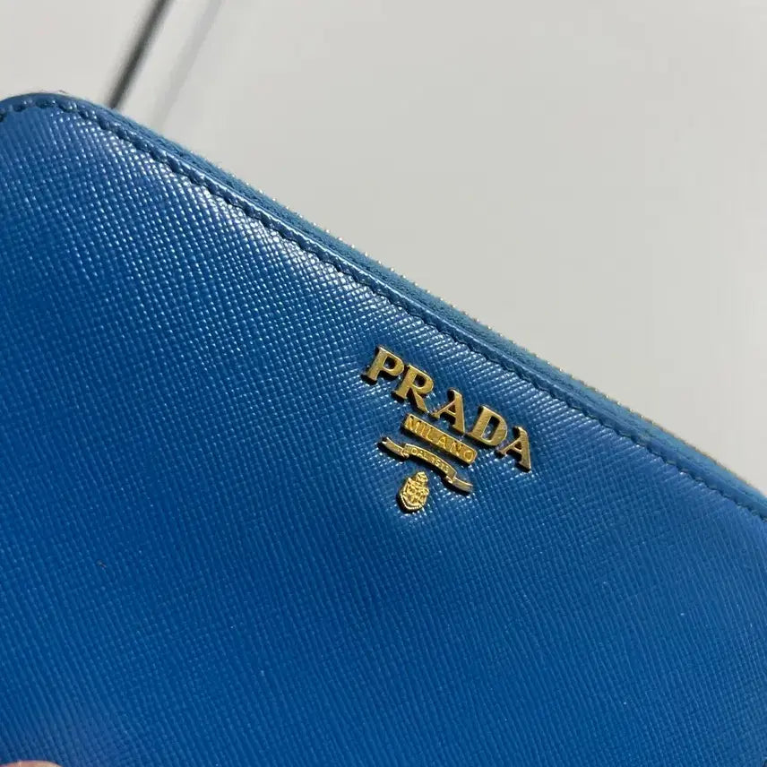 [SOLD OUT] 프라다 사피아노 블루 지갑