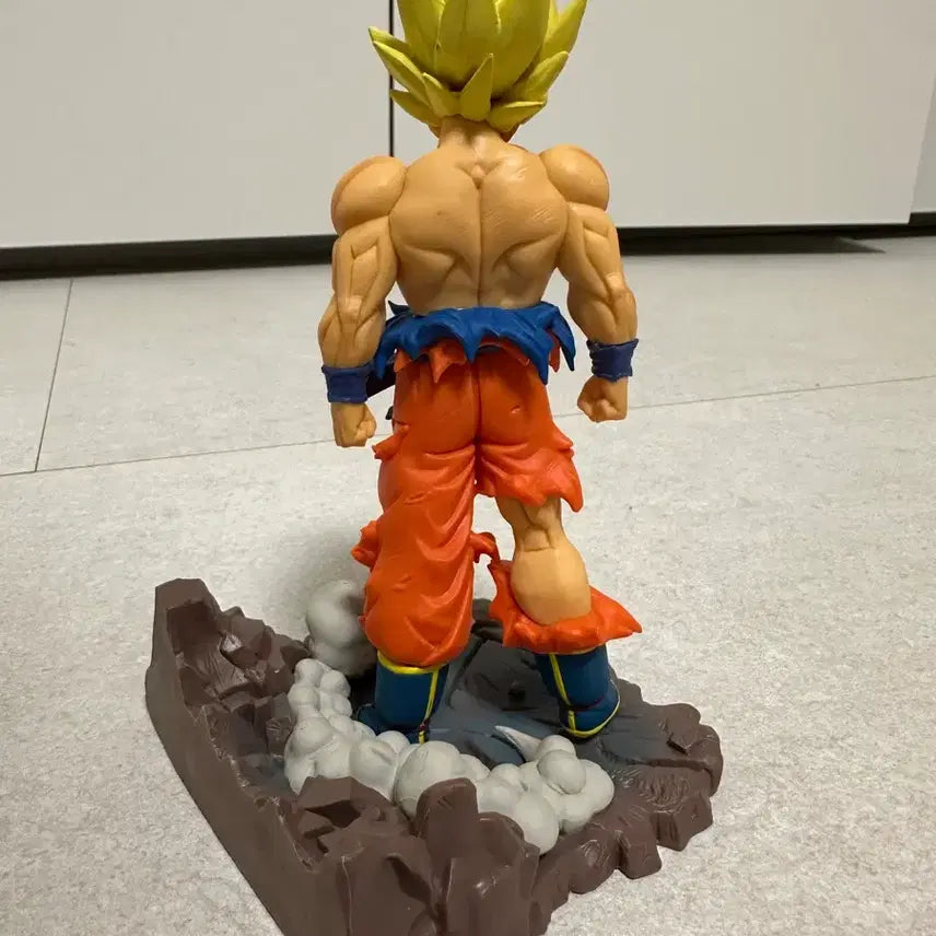 [BUNJANG] Dragon Ball History Box Super Saiyan Figure / 드래곤볼 히스토리 박스 초사이어인