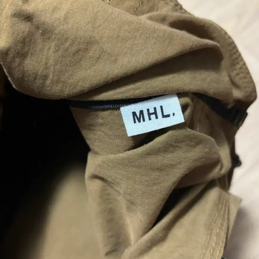 [BUNJANG] Margaret Howell Khaki Brown Nylon Two-Way Tote Bag / Margaret Howell 마가렛호웰 카키브라운 나일론 투웨이 토트백