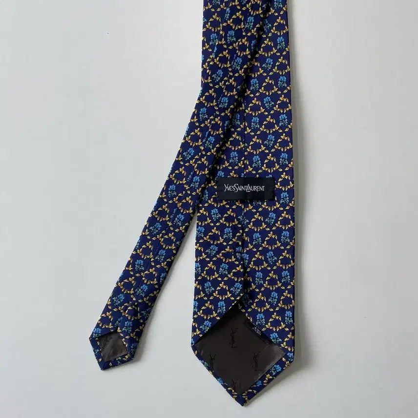 [BUNJANG] YSL Yves Saint Laurent Silk Necktie / YSL 입생로랑  명품 정품 넥타이