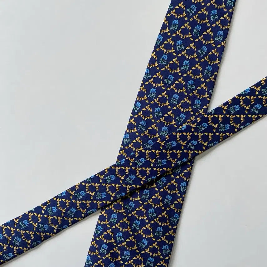 [BUNJANG] YSL Yves Saint Laurent Silk Necktie / YSL 입생로랑  명품 정품 넥타이