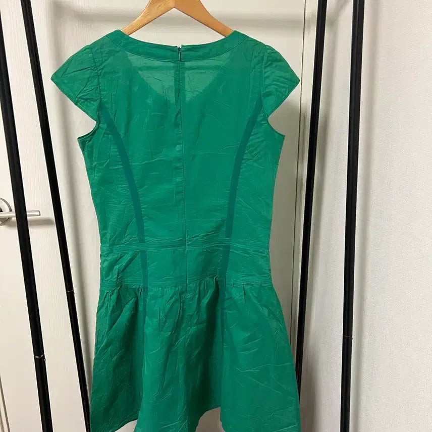 [BUNJANG] Green Short-Sleeve Long Dress with Button Detail / 그린 반팔 원피스 982