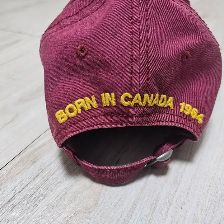 [BUNJANG] Dsquared2 Canada Legion 1964 Baseball Cap (Wine) / Dsquared2 캐나다 군단 1964년생 볼캡 모자 (와인) 4.5만