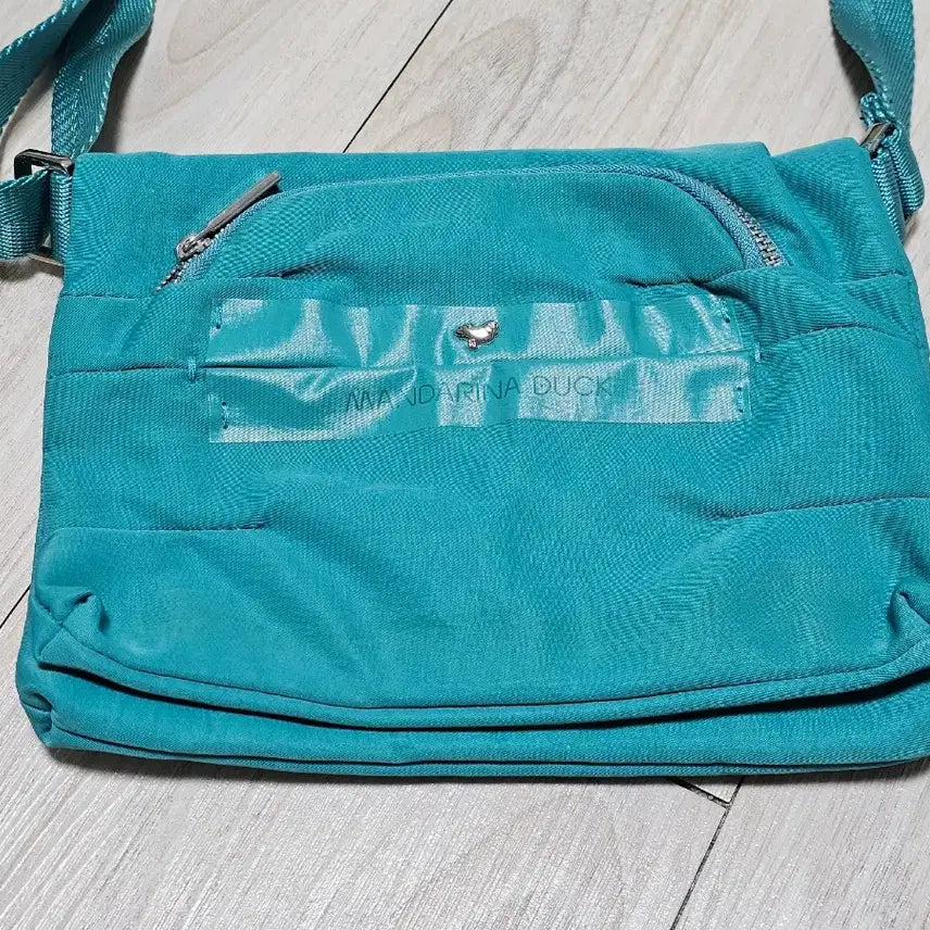 [BUNJANG] Mandarin Duck Miss Duck Crossbody Bag / 만다리나덕 MISS DUCK 크로스백 5.5만에 팝니다.