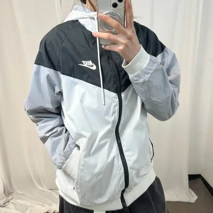 [BUNJANG] Nike Windrunner Windbreaker Jacket / 나이키 윈드러너 바람막이