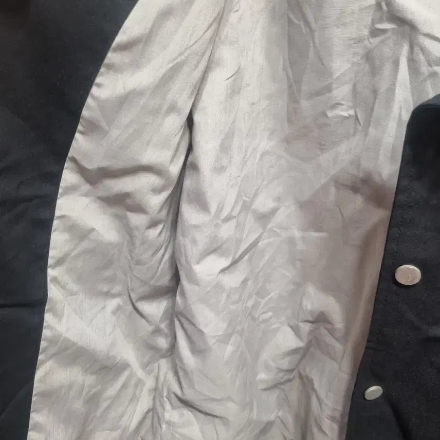 [BUNJANG] Kings College Black Coach Jacket / 킹스 컬리지 블랙 코치자켓 76