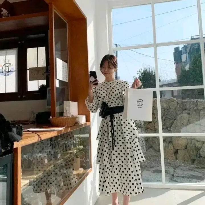 [BUNJANG] Bicini Dot Ruffle V-Neck Dress / 바이씨니 도트 캉캉 원피스 판매 네크라인수선