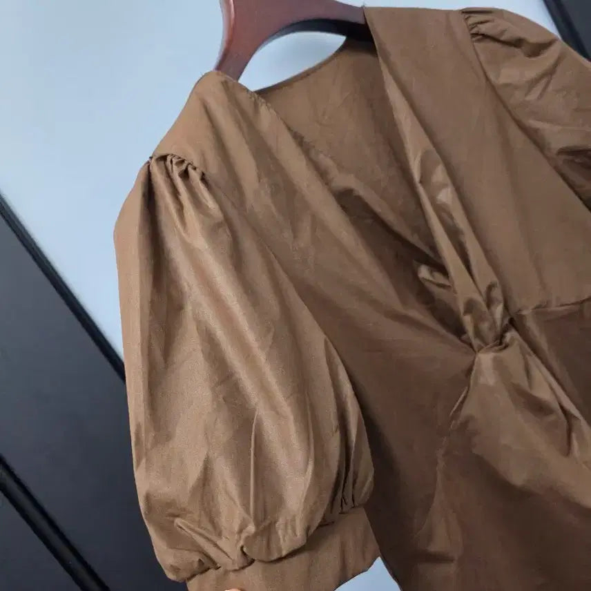 [BUNJANG] Cotton Volume Blouse / 새)코튼 볼륨 블라우스